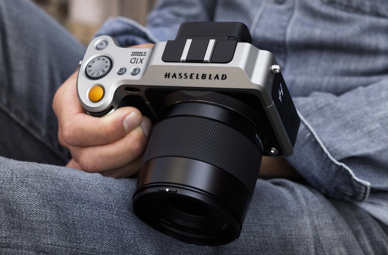 Illustration for article titled Hasselblad's $9000 Mirrorless Camera Is Utterly Absurd